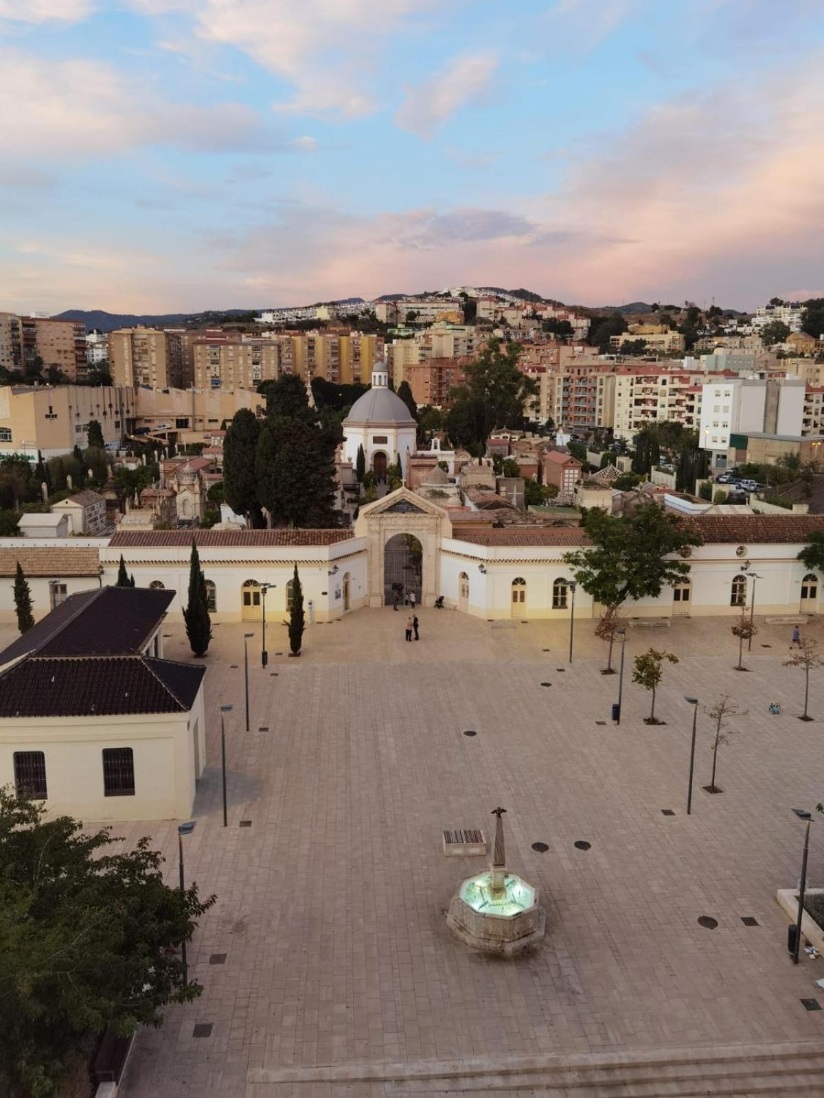 Malaga Prime Location - Stylish Apartment With Free Wifi, Free Parking, Steps From The Historic Center Exterior photo